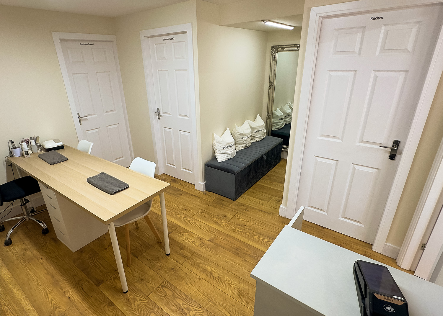 Middle room 2
